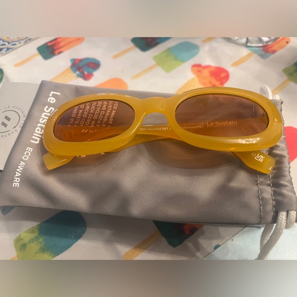 le sustain Accessories - Le sustain sunglasses yellow. Eco aware brand